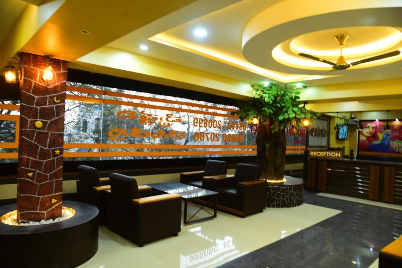Vaishnavi Residency Tiptur Hotel Tarikere Bagian luar foto